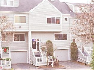 8 Country Pl #8, Shelton, CT 06484