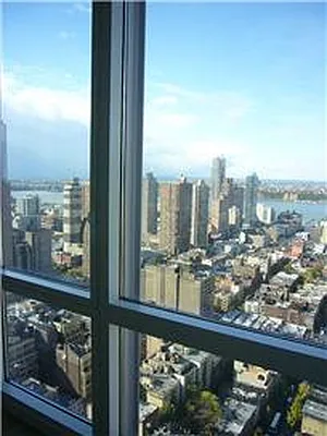 Rented by New York Residence | media 19