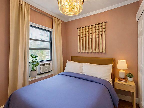 3rd image of 156 W 15th St APT 2B
