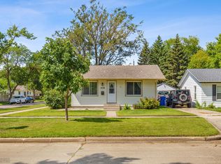 1449 15th St S, Fargo, ND 58103