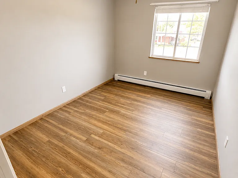 604 N Black River St — Photo 20