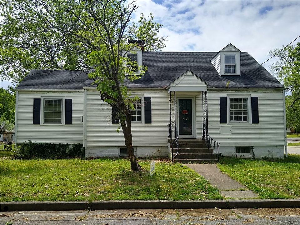 1st image of 2212 Pickett St