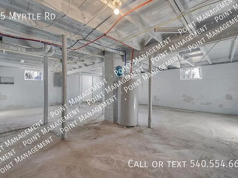 935 Myrtle Rd — Photo 5