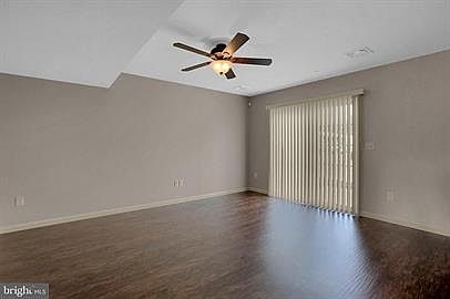 4th image of 22 Spring View St