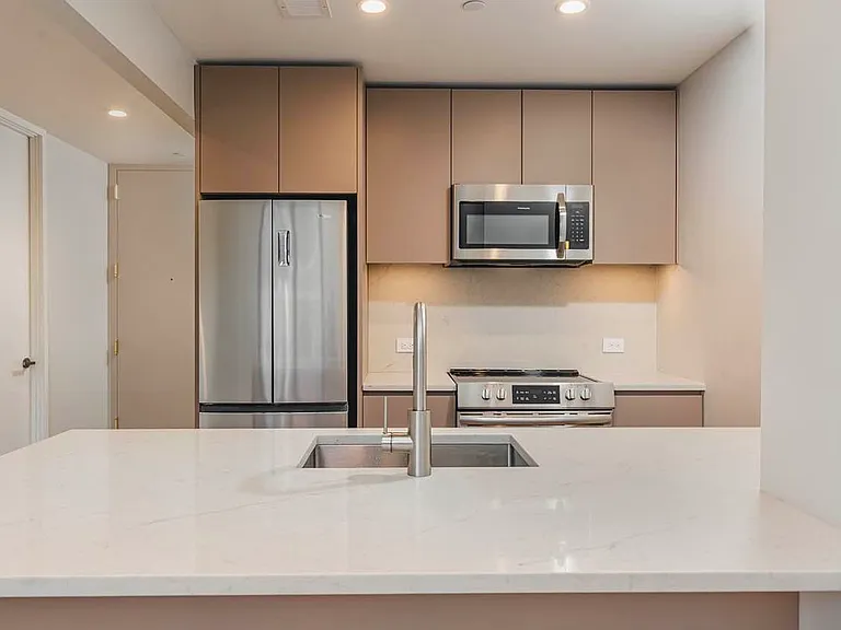 262 9th St #650 — Photo 3