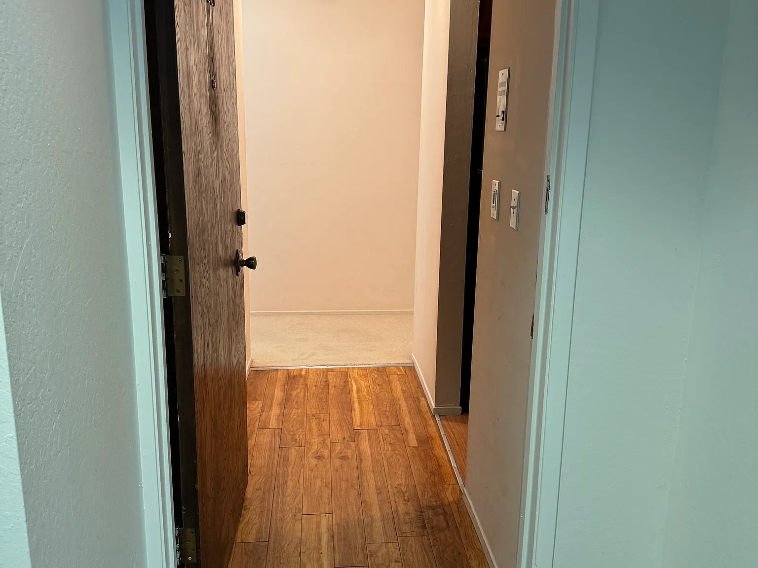 2 bed, 1046 sqft, $2,600 — Photo 3