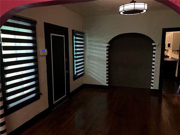 3rd image of 1501 NE 4th Pl