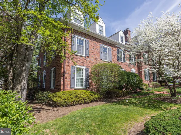 42 Sentinel Rd #194, Washington Crossing, PA 18977