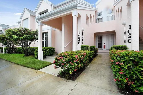 101 Muirfield Ct #F Photo 1 101 Muirfield Ct #F Photo 1