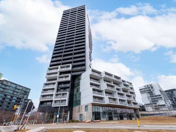 170 Bayview Ave #711, Toronto, ON M5A 0M4