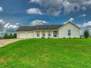 86 Dixieland Dr, Killen, AL 35645