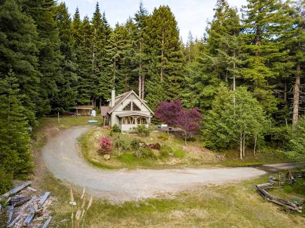 111 Alder Ln, Trinidad, CA 95570