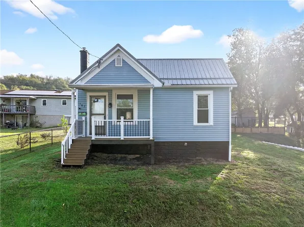185 Elm St, New Brighton, PA 15066