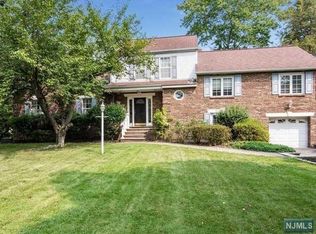 244 Hillside Ave, Allendale, NJ 07401