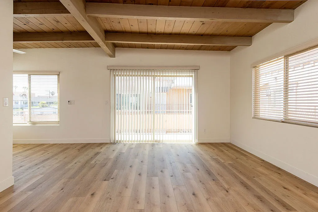 Building Photo - 5274 La Jolla Mesa Dr #5274