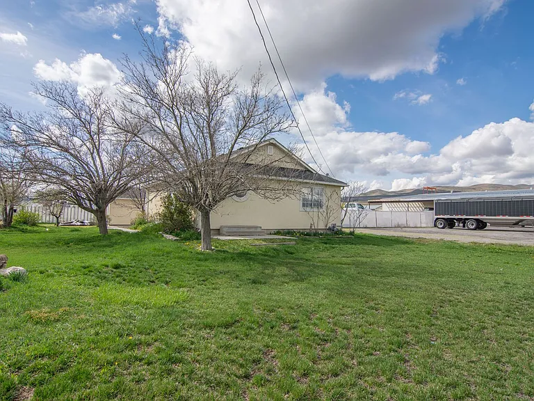 146 N 2300 W #2 — Photo 26