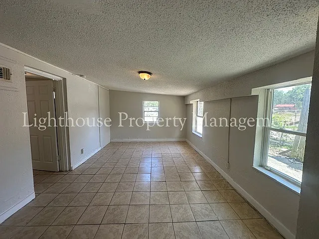 1490 W 33rd St — Photo 10