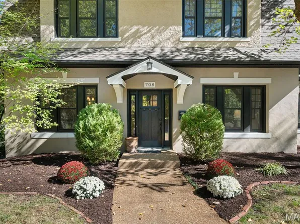 708 Trinity Ave, Saint Louis, MO 63130