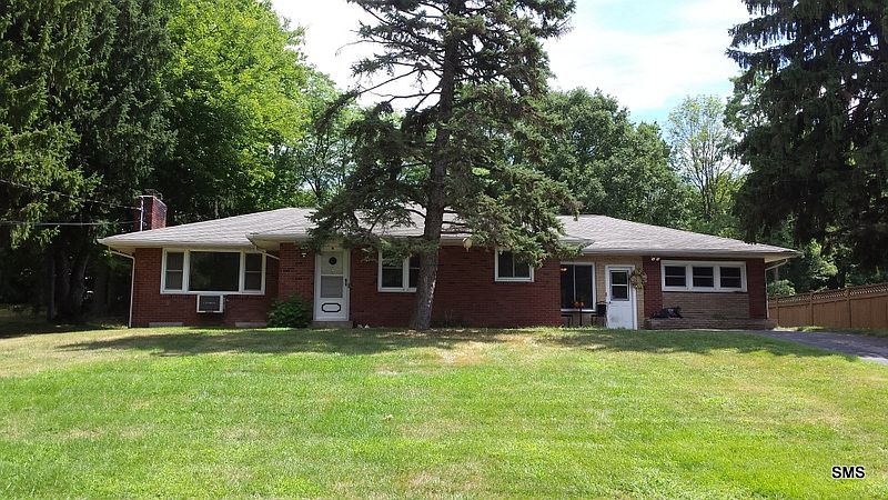 1st image of 265 Quassaick Ave