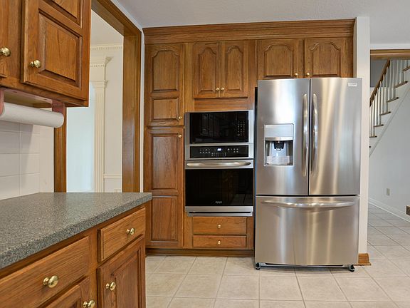 4th image of 8241 Glencullen Ct