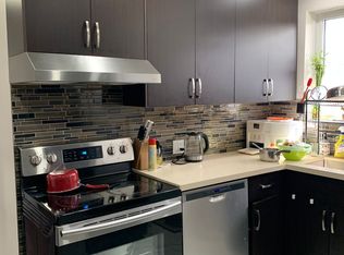 1476 Cawthra Rd, Mississauga, ON L5G4L2