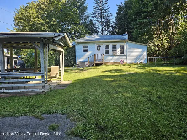 60 Carle Terrace, Lake Katrine, NY 12449