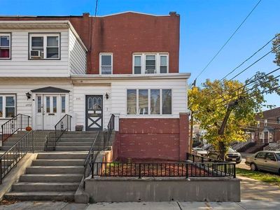 266 Avenue B, Bayonne, NJ, 07002