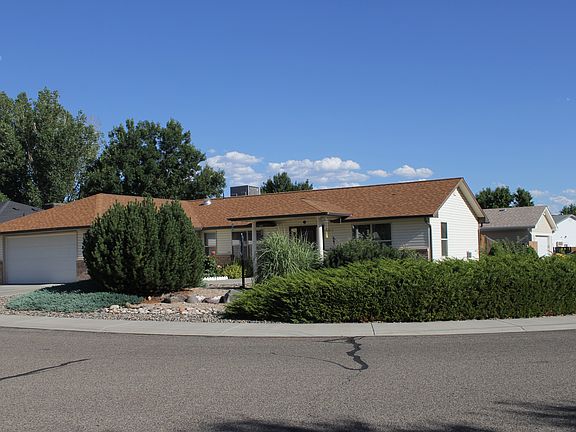 3rd image of 158 Ponderosa Dr