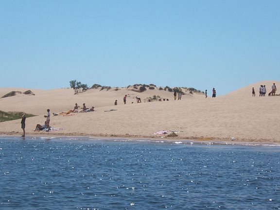 5th image of 651 W Parasail Dr
