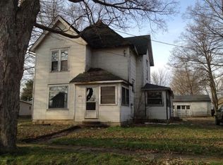 2532 E Montgomery Rd, Hillsdale, MI 49242