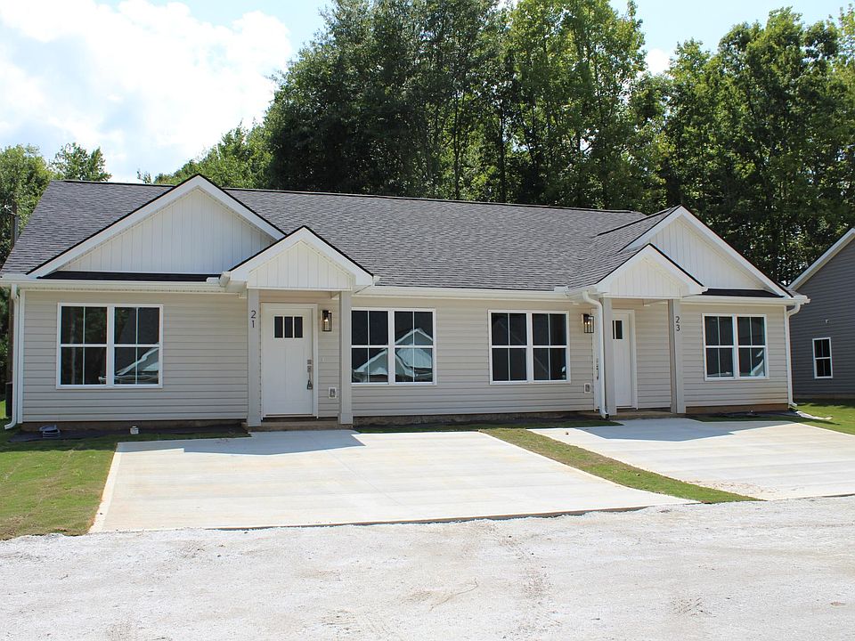 1st image of 21 Lincoln School Cir