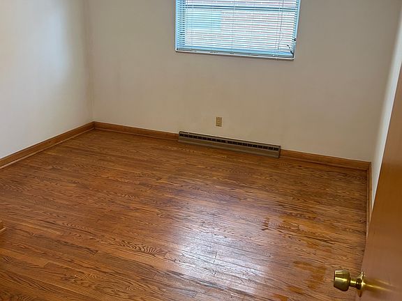 5th image of 324 E Park Ave #324/326