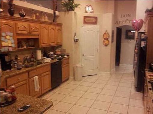 4th image of 1569 Woodlawn Way