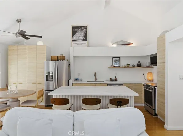 805 Grayling Bay #46, Costa Mesa, CA 92626