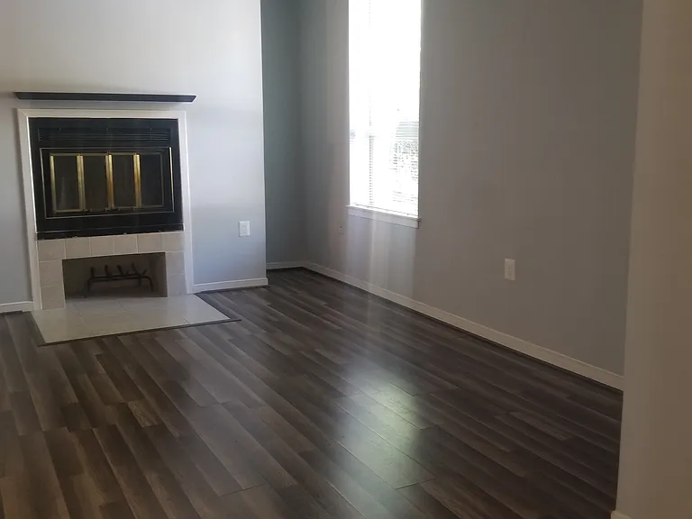 5 W Lee St #R51 — Photo 2