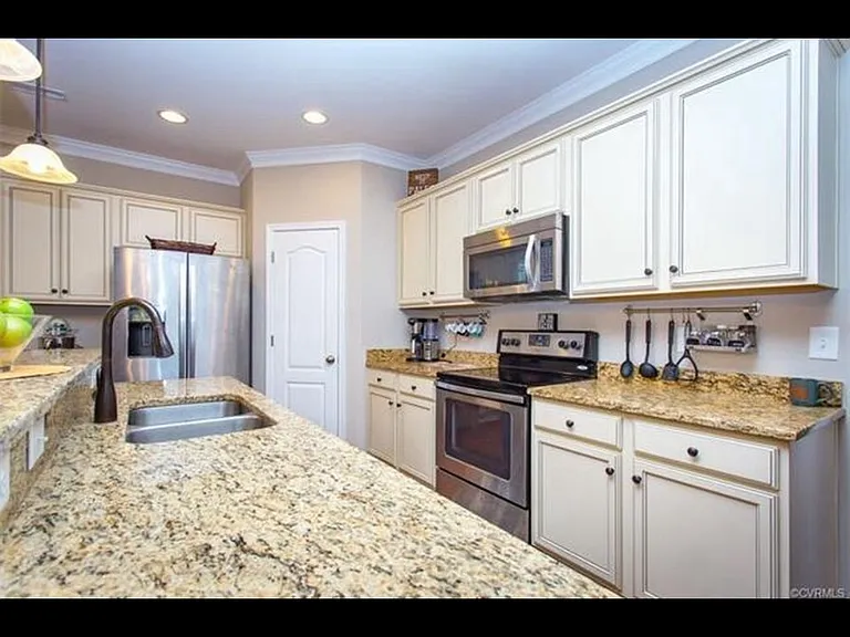 14530 Needham Market Rd — Photo 2