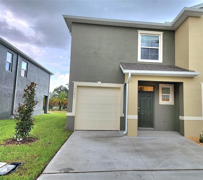 1141 Blue Jay Dr