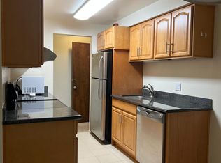 11208 NE 68th St APT 114, Kirkland, WA 98033