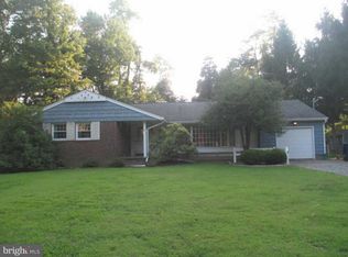 37 Cold Soil Rd, Trenton, NJ 08648