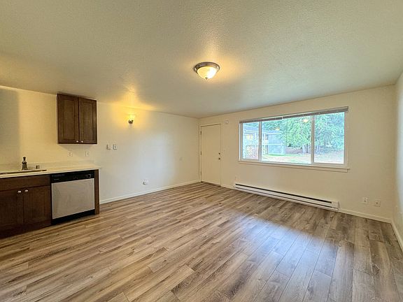5th image of 3015 N Highland St #208