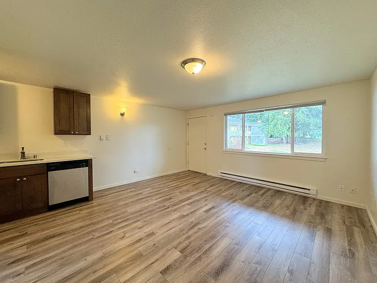 North Highland Court — Photo 5