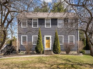 5 Cottage Ln, Amesbury, MA 01913