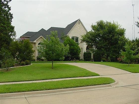1st image of 2237 Bluff Ct