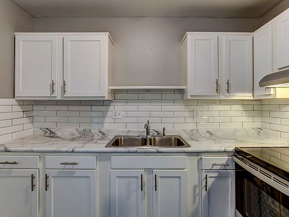 5th image of 5660 Pardee Ave APT 4