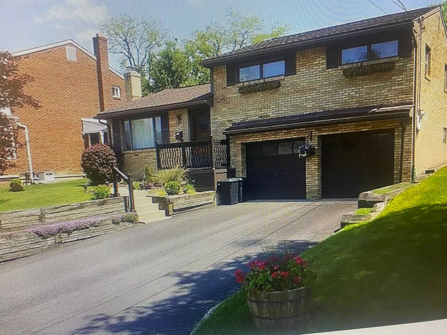 Amazing Single Family Home — Photo 1