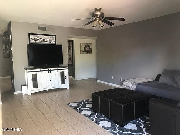 4th image of 2610 E Louise Dr