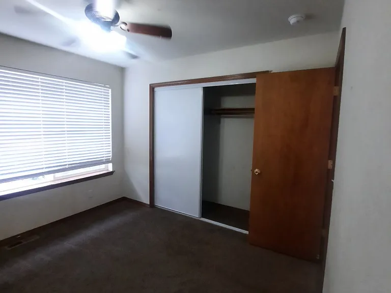8071 N Ainsworth Dr — Photo 17
