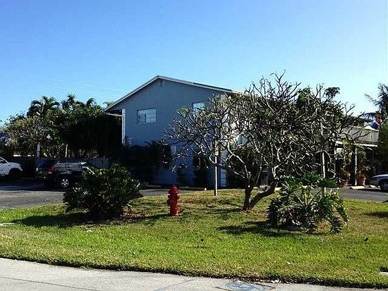 1st image of 400 SE 31st St