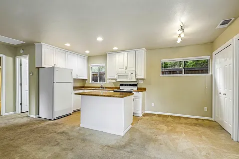 4510 Chicago Ave #B — Photo 17