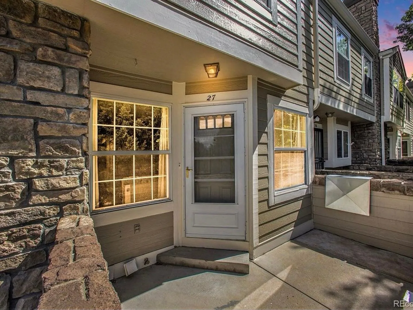 2 Bedroom Townhome in Littleton — Photo 2